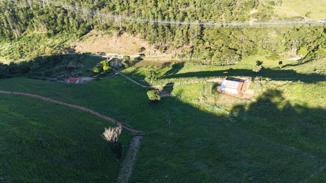 SÍTIO LUXO – 6,5 ALQUEIRES – 20 KM DE TEÓFILO OTONI – R$ 1.200.000,00