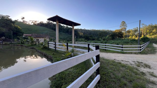 SÍTIO LUXO – 6,5 ALQUEIRES – 20 KM DE TEÓFILO OTONI – R$ 1.200.000,00