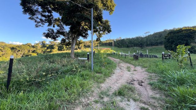 SÍTIO LUXO – 6,5 ALQUEIRES – 20 KM DE TEÓFILO OTONI – R$ 1.200.000,00