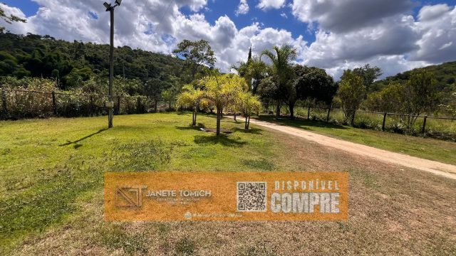 VENDO SÍTIO 12,5 HECTARES – 20 KM TEÓFILO OTONI – COM ESTRUTURA COMPLETA PARA FESTAS – R$ 1.100.000,00