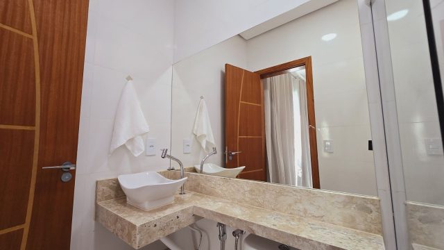 LINDA CASA DUPLEX EM CONDOMÍNIO – PORTO SEGURO BA – R$ 750.000,00