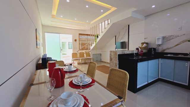 LINDA CASA DUPLEX EM CONDOMÍNIO – PORTO SEGURO BA – R$ 750.000,00