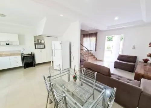 EXCELENTE CASA DUPLEX EM CONDOMÍNIO- TAPERAPUÃ – PORTO SEGURO BA R$ 750.000,00