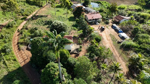 VENDO SÍTIO – 09 ALQUEIRES – PROX.A ITAMBACURI – R$1.200.000,00