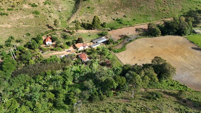 VENDO SÍTIO – 09 ALQUEIRES – PROX.A ITAMBACURI – R$1.200.000,00