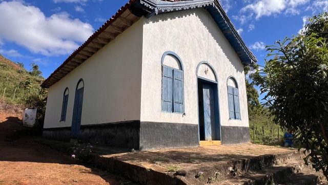 VENDO SÍTIO – 09 ALQUEIRES – PROX.A ITAMBACURI – R$1.200.000,00