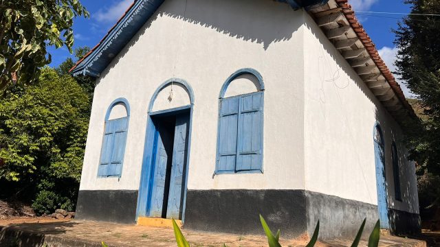 VENDO SÍTIO – 09 ALQUEIRES – PROX.A ITAMBACURI – R$1.200.000,00