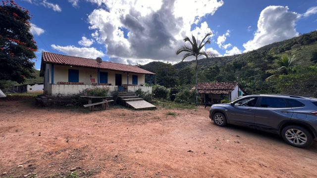 VENDO SÍTIO – 09 ALQUEIRES – PROX.A ITAMBACURI – R$1.200.000,00