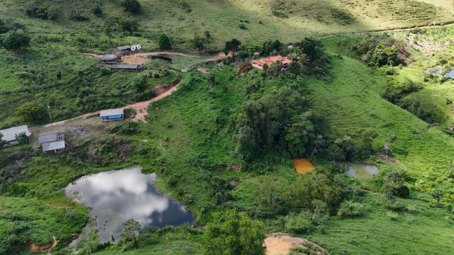 FAZENDA 18 ALQUEIRES – 25 KM DE ITAMBACURI – R$ 1.980.000,00