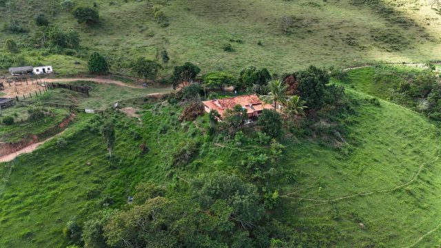 FAZENDA 18 ALQUEIRES – 25 KM DE ITAMBACURI – R$ 1.980.000,00