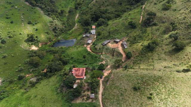 FAZENDA 18 ALQUEIRES – 25 KM DE ITAMBACURI – R$ 1.980.000,00