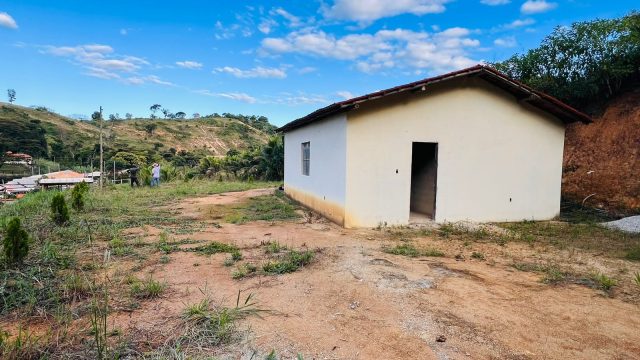 CHÁCARA 2.400 MTS² – 17 KM TEÓFILO OTONI – R$ 170.000,00