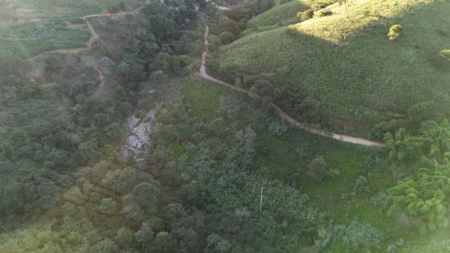 SÍTIO 16 ALQUEIRES – 77,44 HA –  ITAMBACURI MG – R$ 2.280.000,00