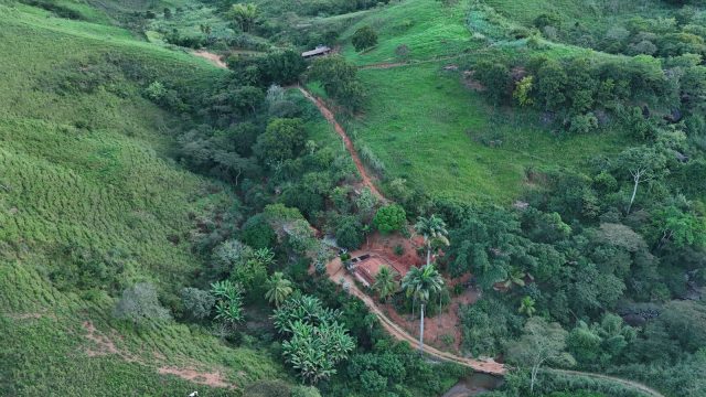 SÍTIO 16 ALQUEIRES – 77,44 HA –  ITAMBACURI MG – R$ 2.280.000,00