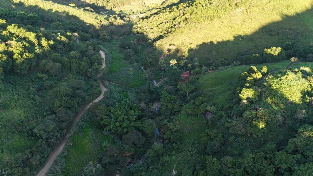 SÍTIO 16 ALQUEIRES – 77,44 HA –  ITAMBACURI MG – R$ 2.280.000,00