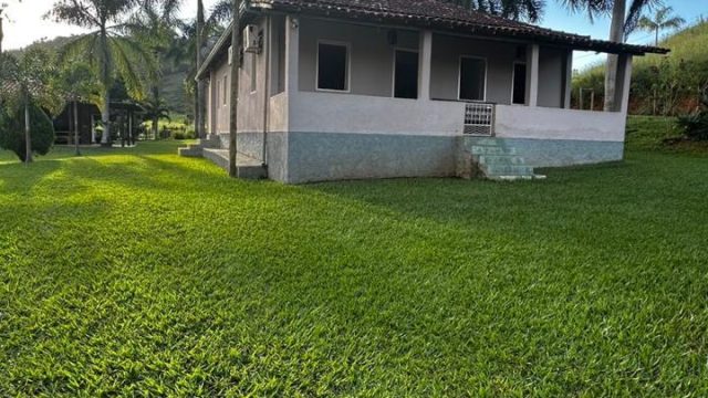 LINDA FAZENDA DE 212 HA –  BR 217 – 12 KM ÁGUA BOA – R$ 6.000.000,00