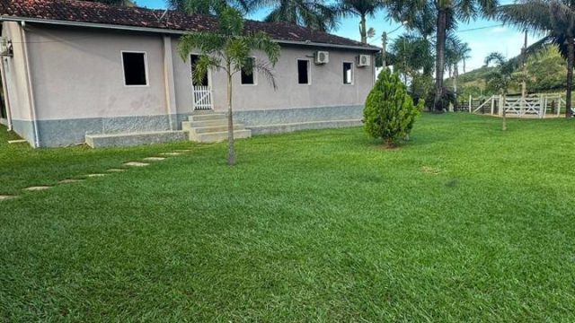LINDA FAZENDA DE 212 HA –  BR 217 – 12 KM ÁGUA BOA – R$ 6.000.000,00