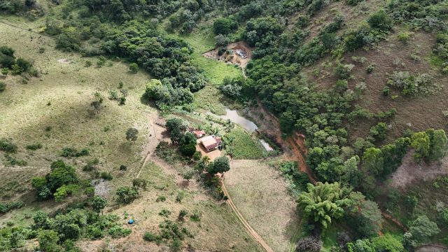 SÍTIO 05 ALQUEIRES – 12 KM DE TEÓFILO OTONI R$ 600.000,00