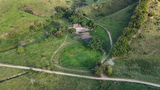 FAZENDA 145 HECTARES-25 KM DE TEÓFILO OTONI – R$ 3.000.000,00