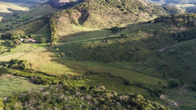 FAZENDA 145 HECTARES-25 KM DE TEÓFILO OTONI – R$ 3.000.000,00