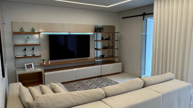 EXCELENTE CASA LUXO BAIRRO IPIRANGA – 04 SUITES – R$ 2.800.000,00