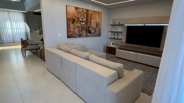 EXCELENTE CASA LUXO BAIRRO IPIRANGA – 04 SUITES – R$ 2.800.000,00