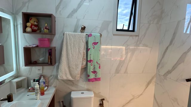 EXCELENTE CASA LUXO BAIRRO IPIRANGA – 04 SUITES – R$ 2.800.000,00