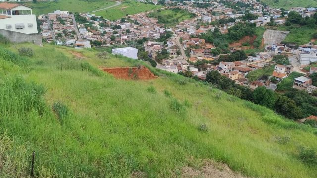 EXCELENTE LOTE EM ÁREA NOBRE BAIRRO FILADÉLFIA