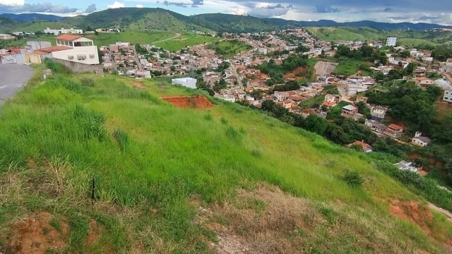 EXCELENTE LOTE EM ÁREA NOBRE BAIRRO FILADÉLFIA