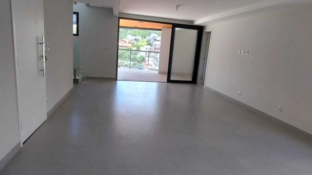 VENDO EXCELENTE COBERTURA DE LUXO ( MARAJOARA)
