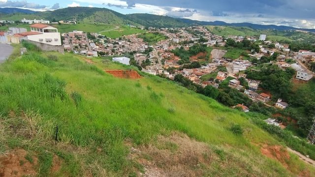 EXCELENTE LOTE EM ÁREA NOBRE BAIRRO FILADÉLFIA