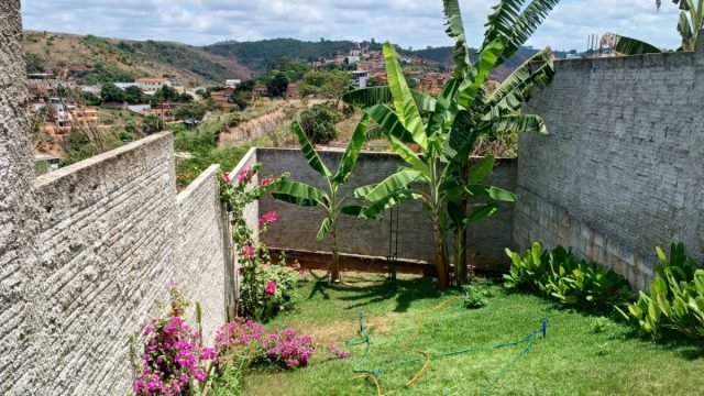 EXCELENTE CASA