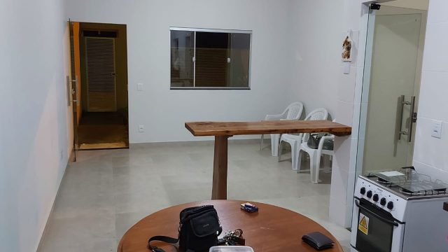 EXCELENTE CASA