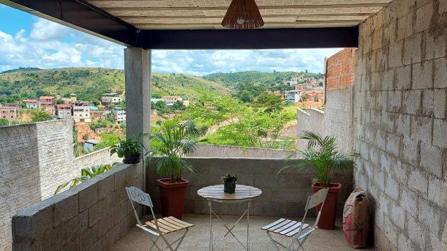 EXCELENTE CASA